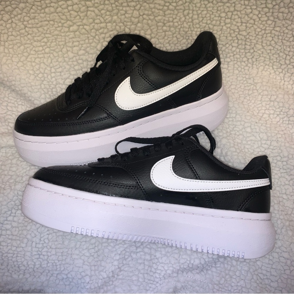 Women’s Nike Court Vision Alta Shoes Size 9.5